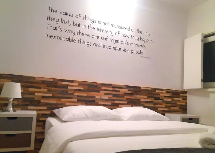 Apartment In The Heart Of - *